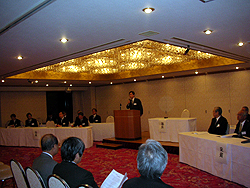 安倍新副会長就任挨拶